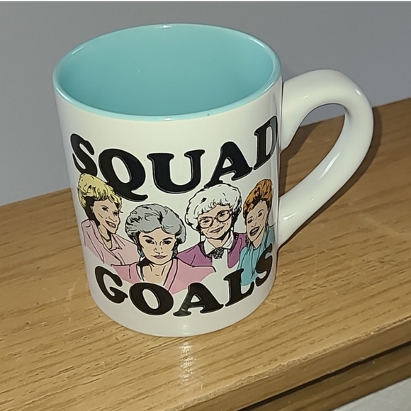 NEW The Golden Girls "SQUAD GOALS" Mug - Picture 3 of 4